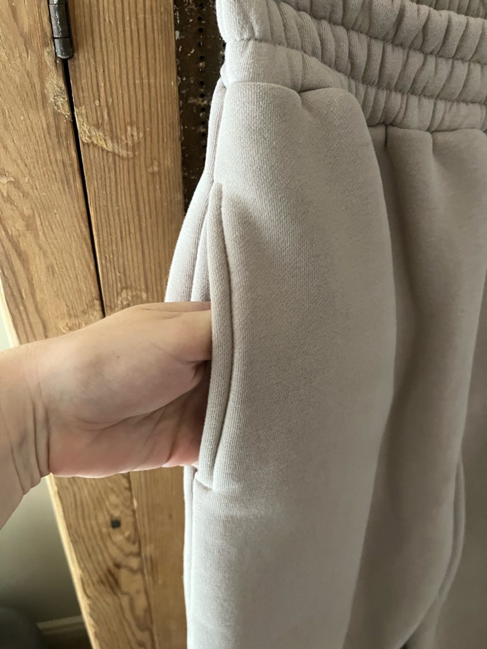 Women's Cozy Elastic-Waist Jogger Pants - Light Taupe - Picture 3 of 6
